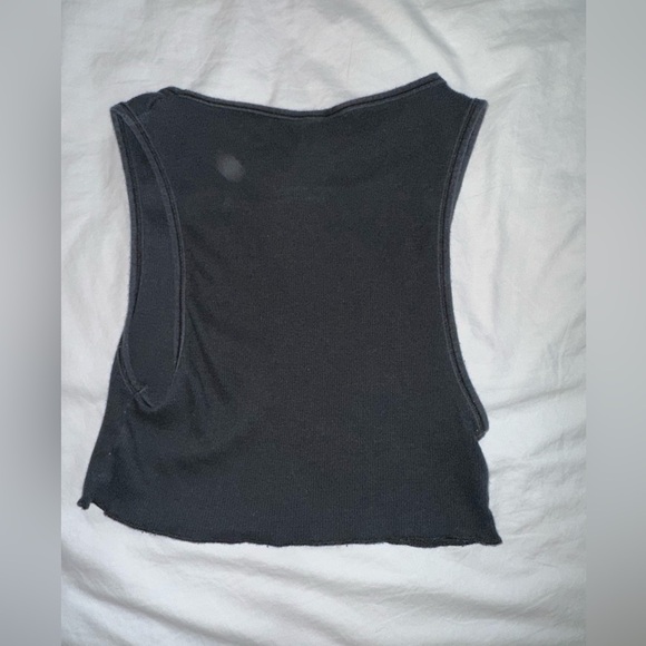 Skims Cropped Black Ribbed Super Cropped Tank Top - Picture 2 of 3